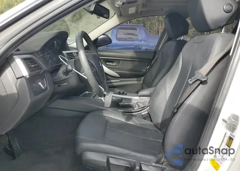 2017 BMW 320 I z USA, uszkodzony, nr VIN WBA8E1G30HNU17494